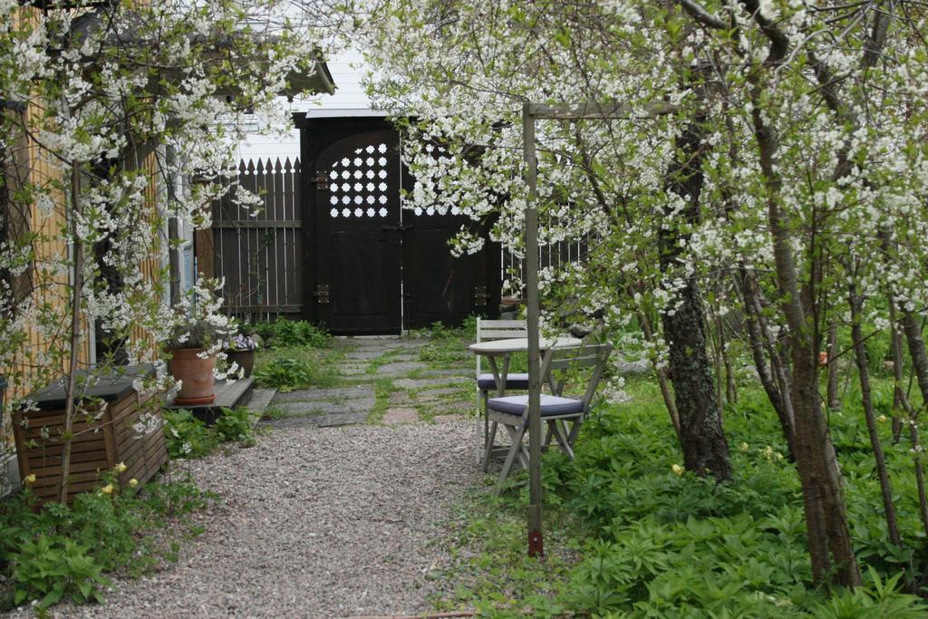 Uddens Bed&Breakfast Bed and Breakfast Öregrund Eksteriør billede